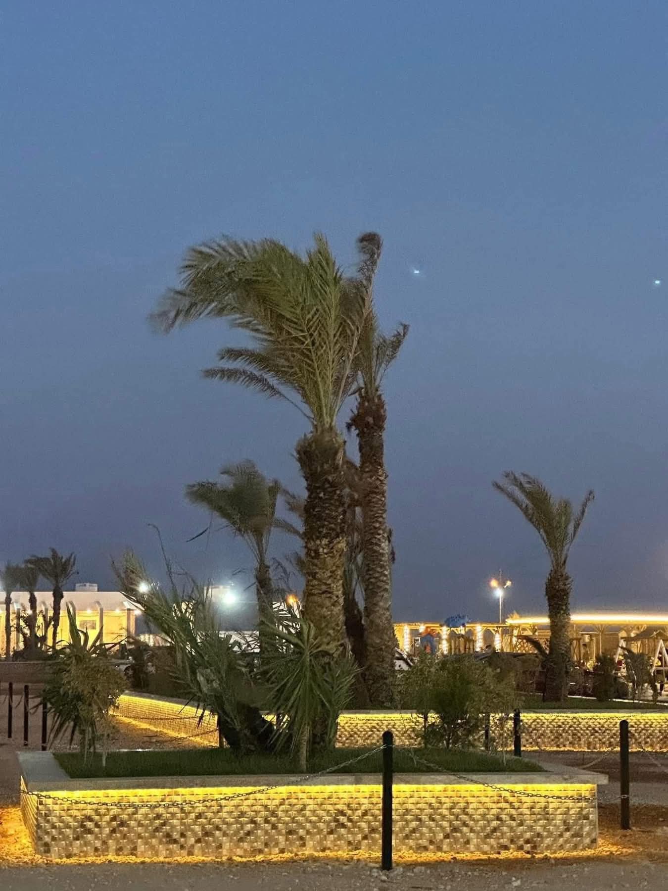 شاليهات مطلة على الشاطئ